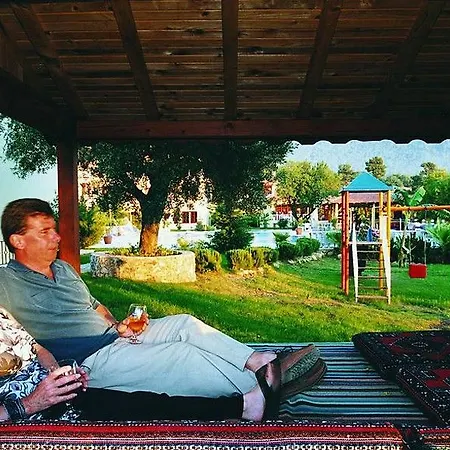 Отель Celay 3*