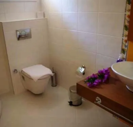 Celay Hotel